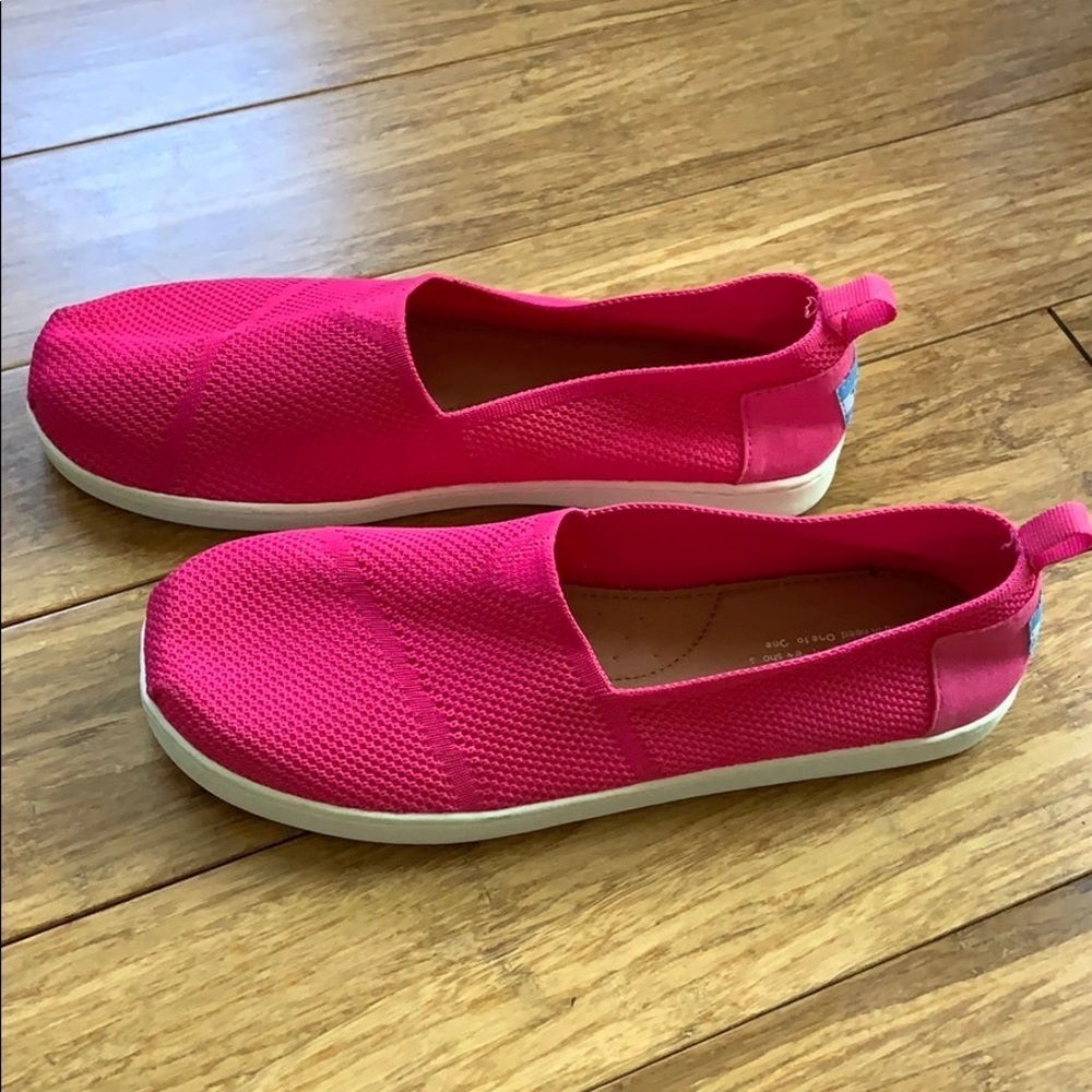NEW TOMS  slip-on woven fabric hot pink sz 6Y - Picture 2 of 7